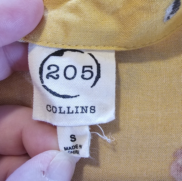205 Collins Women's Sunny Yellow Boho Flloral button-down Tunic Size Small - Picture 12 of 15